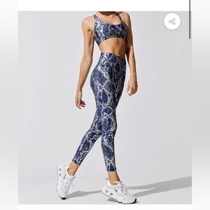 Excellent condition Carbon38 Metallic Navy/Silver Bra (S) & Legging (XS) set